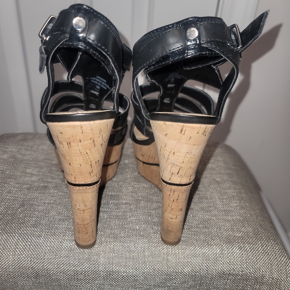 Guess Platform Leather Wedges Black - Picture 4 of 7